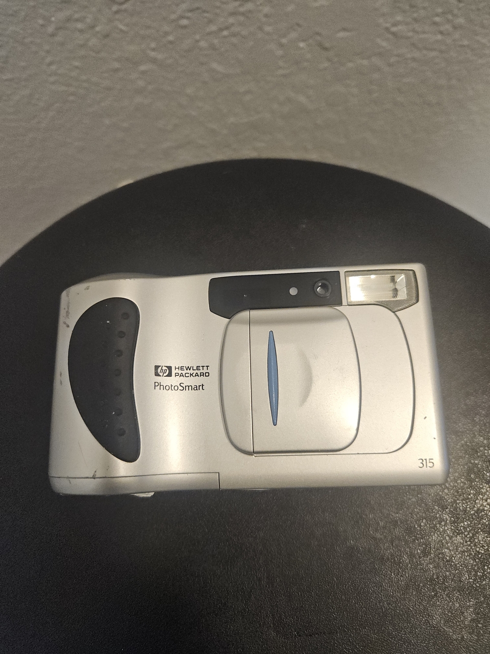 HP PhotoSmart 315 Silver Point-and-Shoot Camera